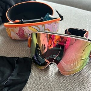 Blenders Aura Snow Goggles - Diva Drama